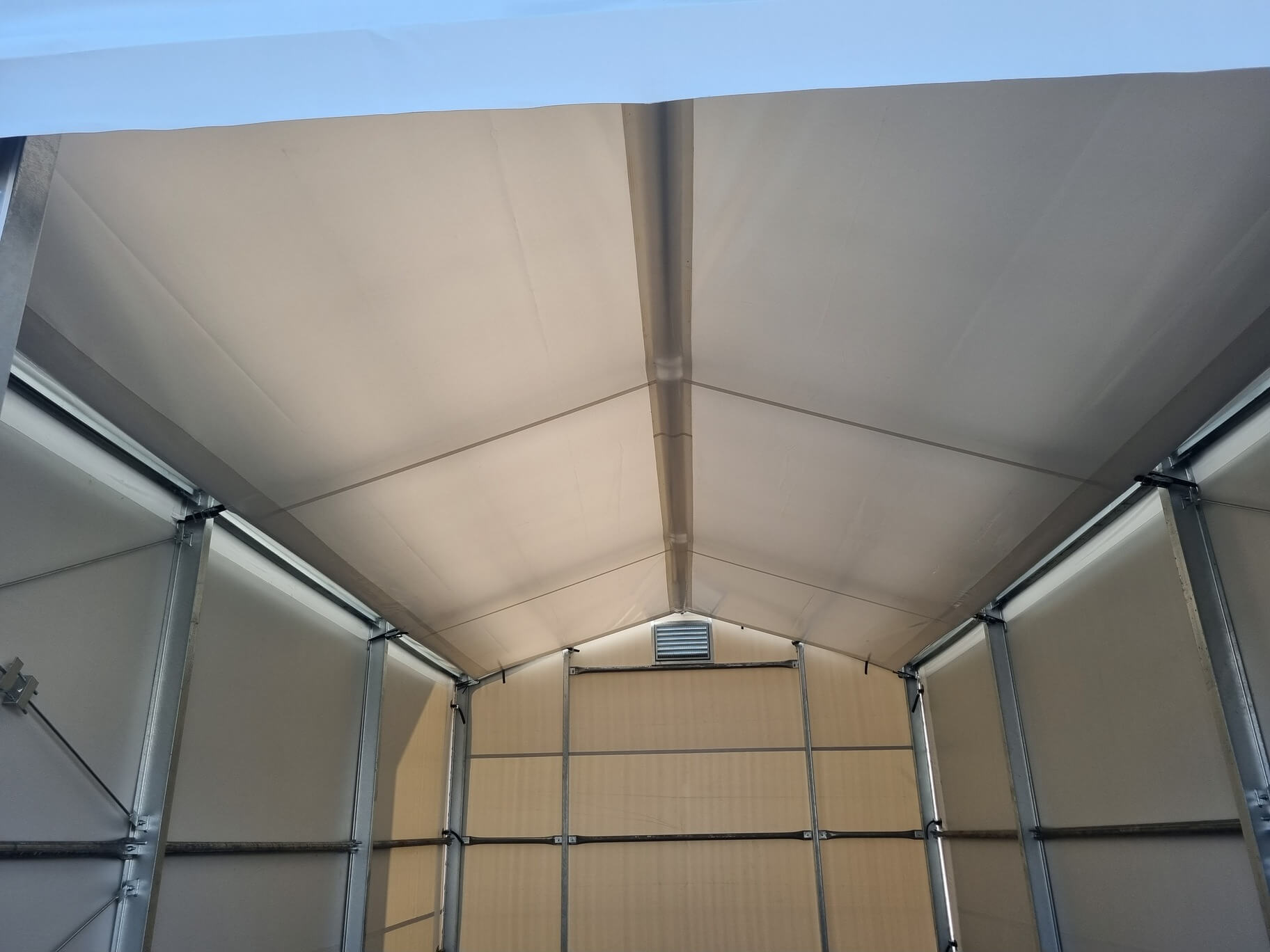 Protikondenzna platna