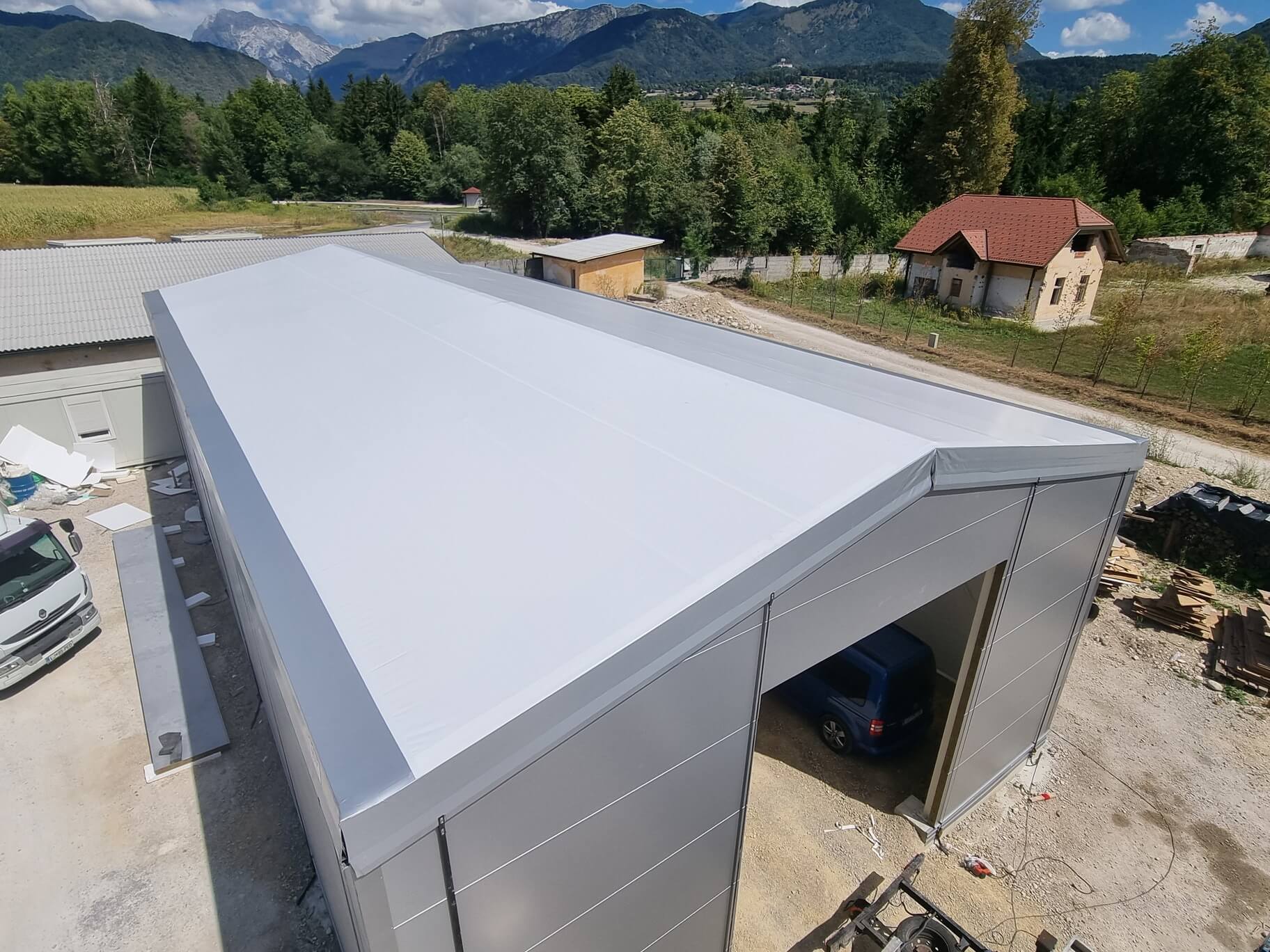 Skladiščni Šotori